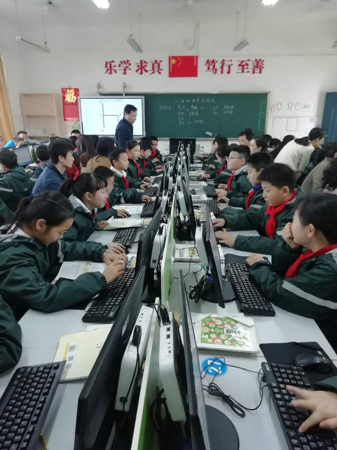 1553667998526545.jpg 廖老师.jpg