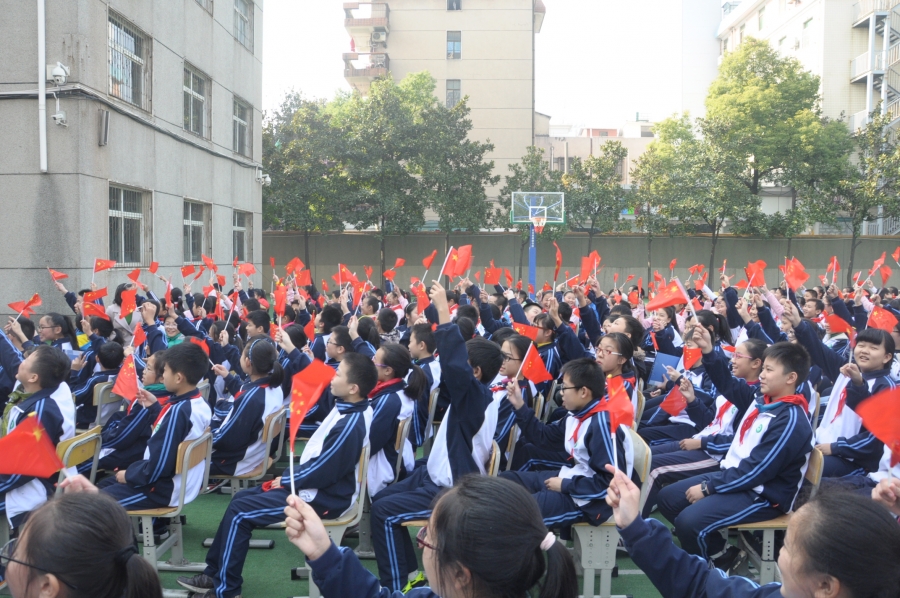 武汉市梅苑学校纪念129合唱比赛暨经典诵读活动展示