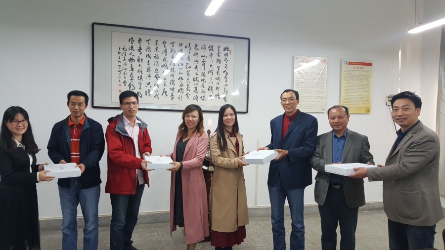 研究中期再推进 翻转课堂新升级 - 武汉市楚才中学 - 武汉教育云